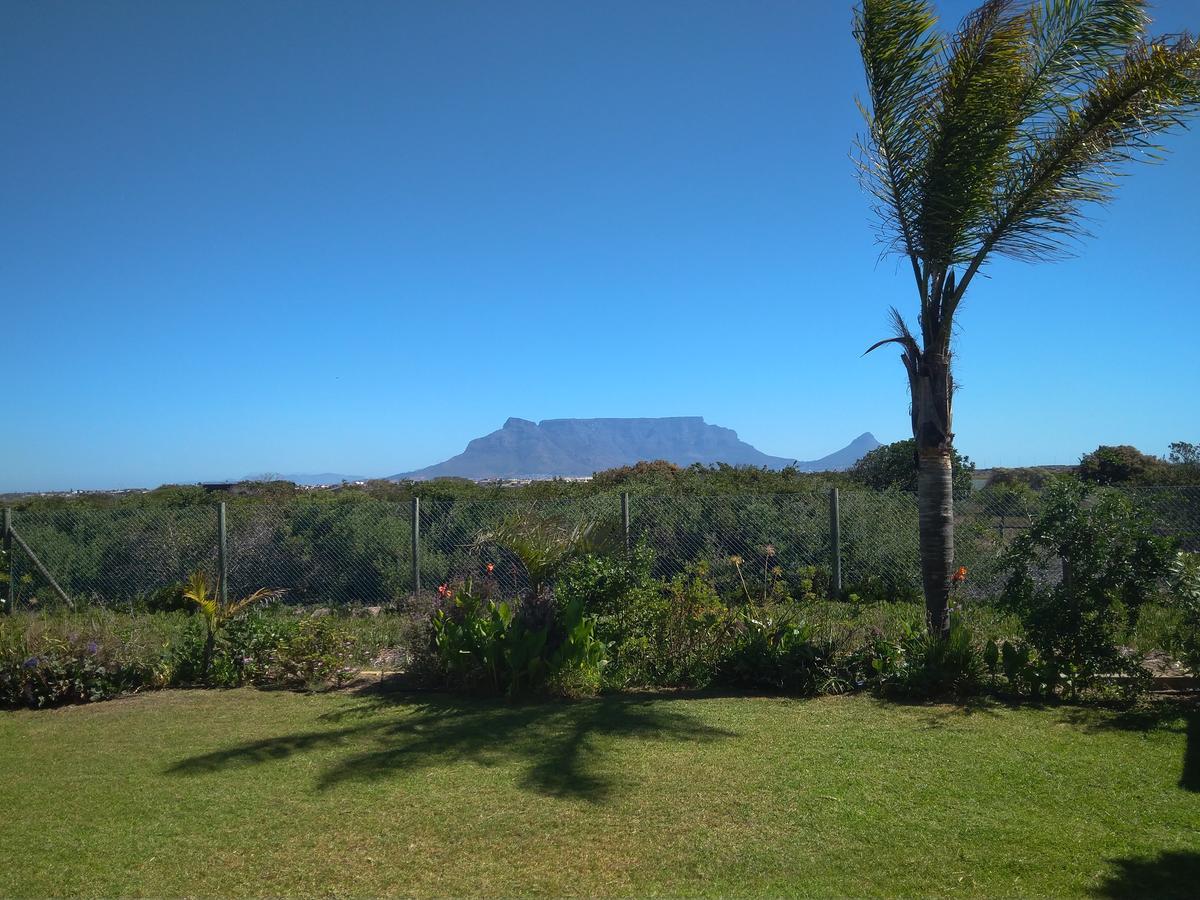 Cape Oasis Guesthouse Bloubergstrand Zewnętrze zdjęcie